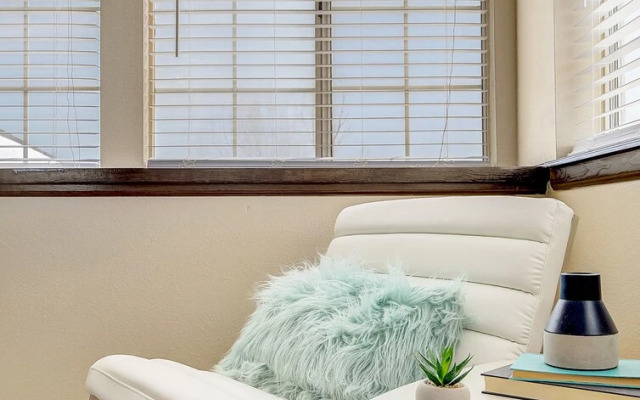 Updated Home Near DIA