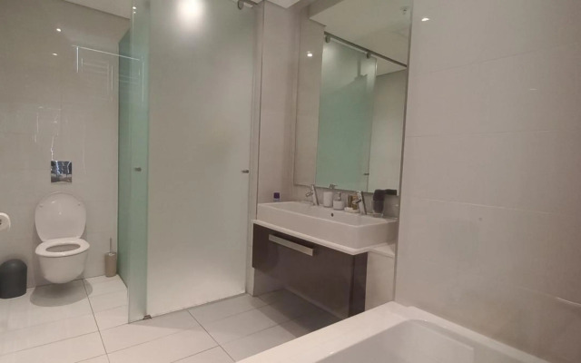 Sandton Skye Unit 702