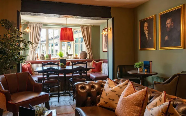 High Corner Inn