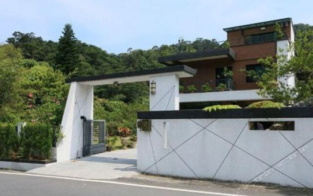 Jing Garden B&B