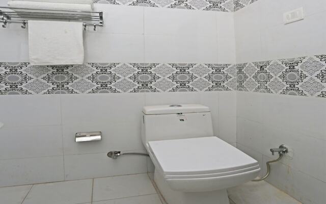 OYO 15098 hotel crystal