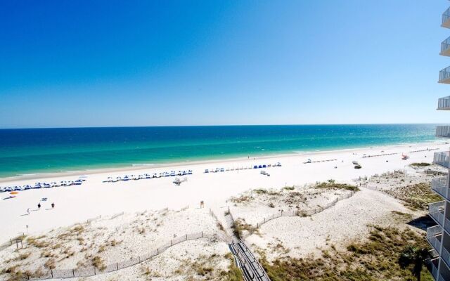 Lighthouse Condos by Hosteeva