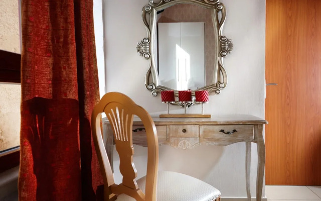 Archontiko - Old Town Suites