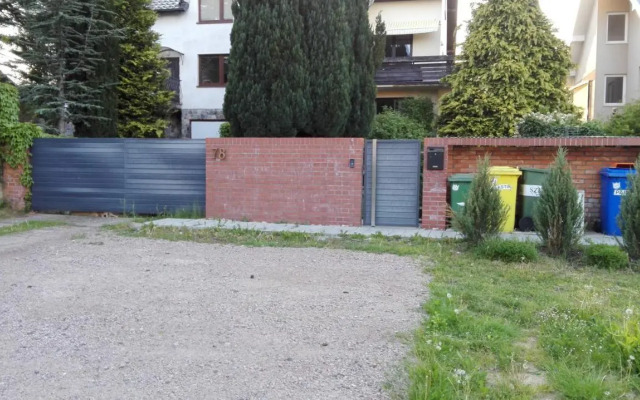 Mirka Apartment