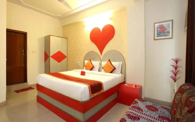 OYO 2326 Hotel Star Plaza