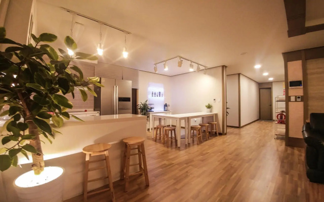 Jo Guesthouse - Hostel