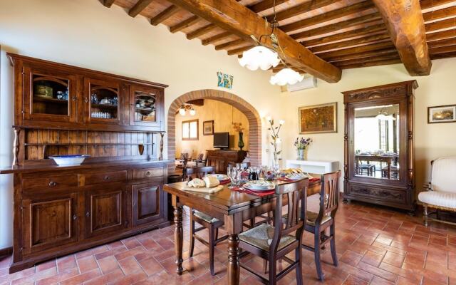 Captivating 1-bed Villa With Pool in Tuscany