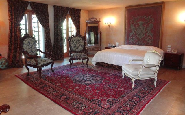 Faqra Palace in Aley, Lebanon from 146$, photos, reviews - zenhotels.com guestroom