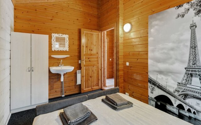 Luxurious Chalet in Guelders by the Forest