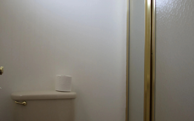 Sleep For Less Motel