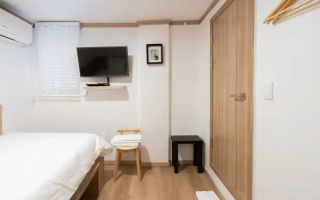 Stay 105 Haenggung Residence