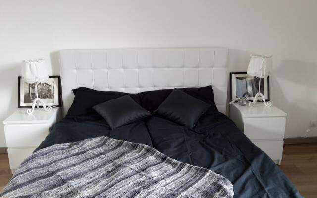 Porta Romana Apartment