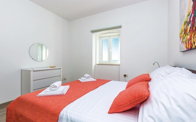 Amazing Home in Praputnjak With Wifi and 5 Bedrooms