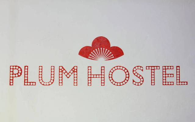 plumhostel