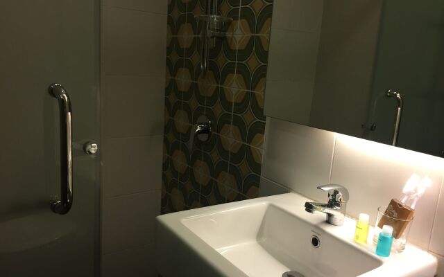 The Grand Jade Hotel