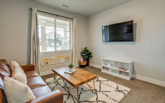 3 Mi to Dtwn! Family-friendly Flagstaff Getaway