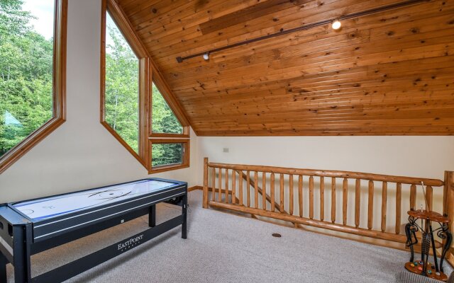 Mountain Top Lodge 4 Bedroom House