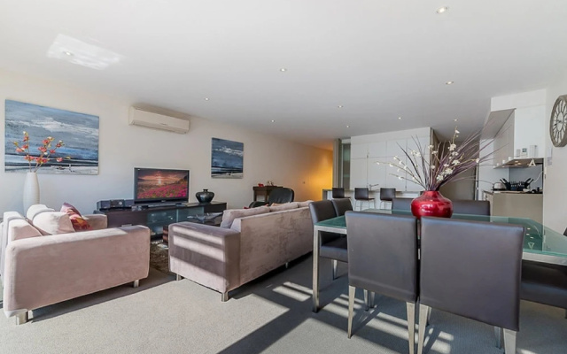 Unit 4 Cscape by the Beach – Lobby – Cowes