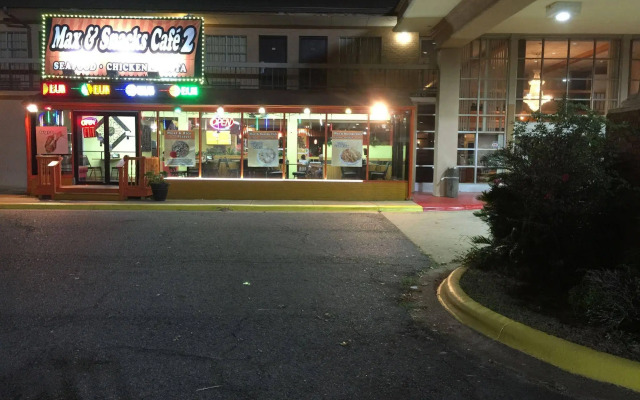 Regency Inn & Suites