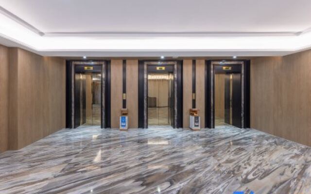 LANDISON Yuyao Hotel