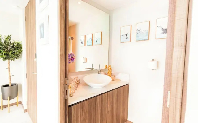 Condo Maritima 9U by Kivoya