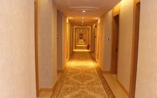 Vienna Hotel （Shenzhen Bantian Guangyayuan Station）