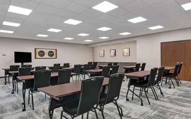 Homewood Suites by Hilton Edison Woodbridge