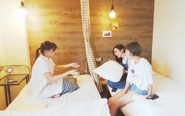 Cozy House Hostel