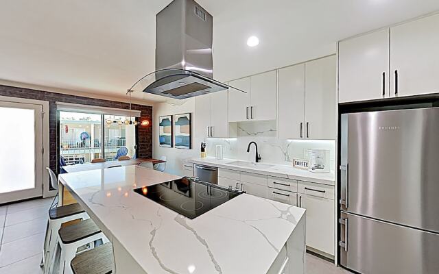 4917 Scottsdale - 2 Br Condo
