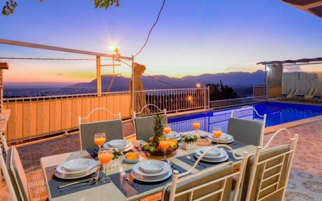 Villa Atlas