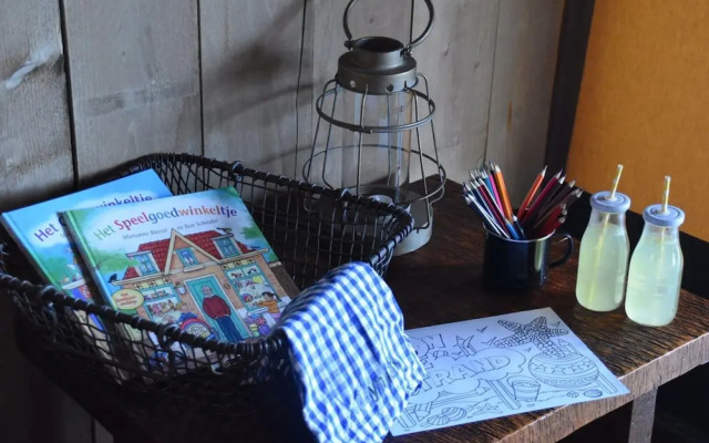 Kidz Lodge in Zon Zee Strand With Play Area