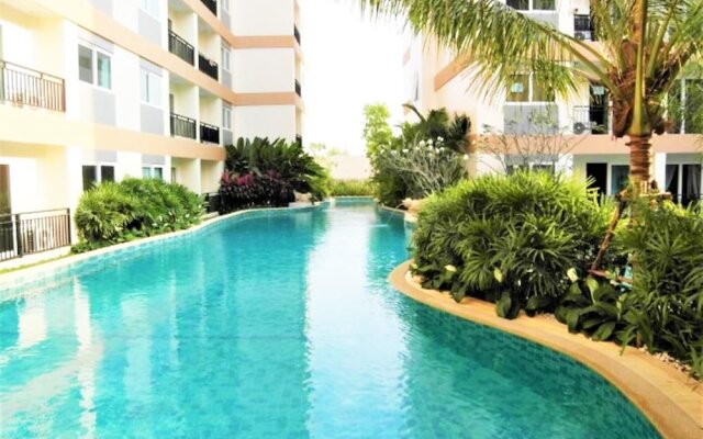 "park Lane Pattaya With Large Lagoon Swimming Pool"