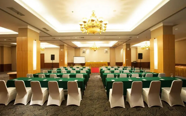 ZEN Rooms Bandengan Selatan