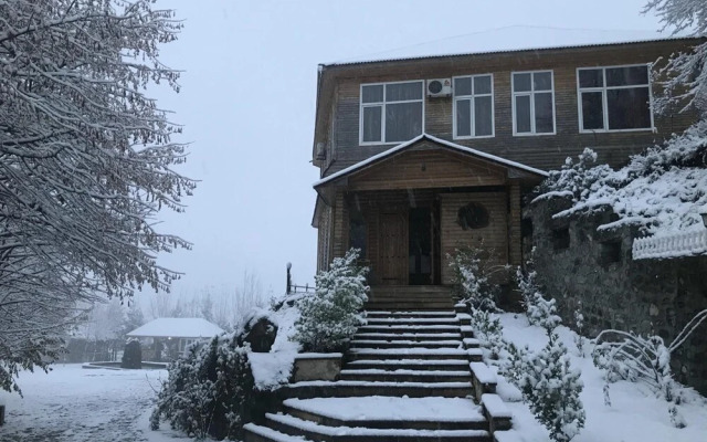 Kungut Hotel & Resort