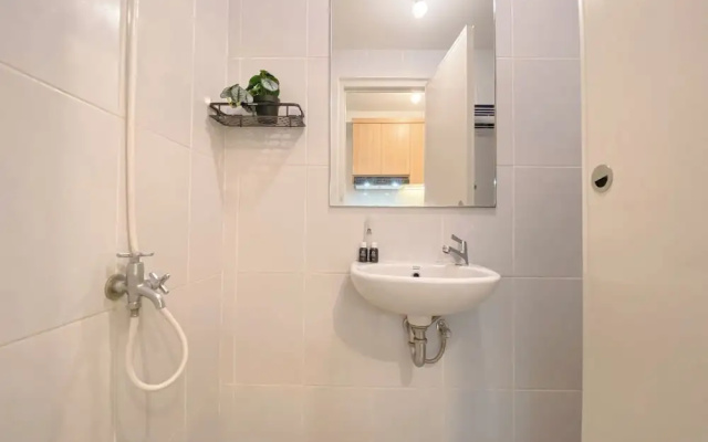 Cozy And Great Deal Studio Apartment At Tokyo Riverside Pik 2 – Bathroom – Jakarta