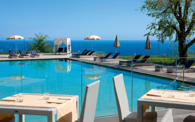 Nastro Azzurro Resort