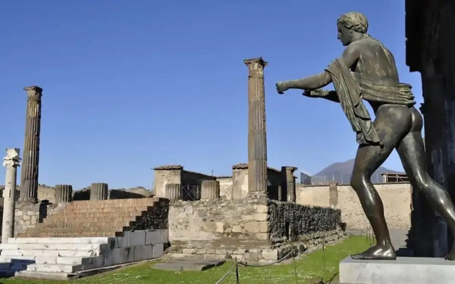 Apollo