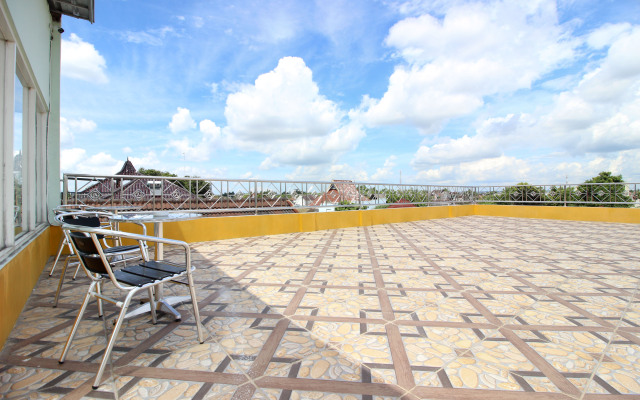 RedDoorz Plus near Taman Sari
