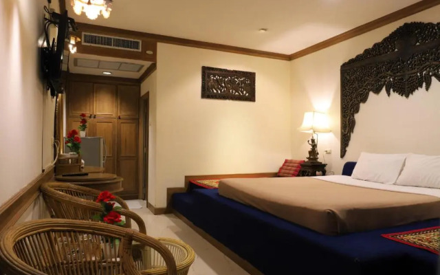 Right Spot Inn Hotel
