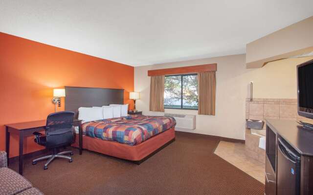 AmericInn by Wyndham Ham Lake