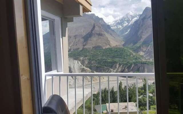 Hunza Lounge