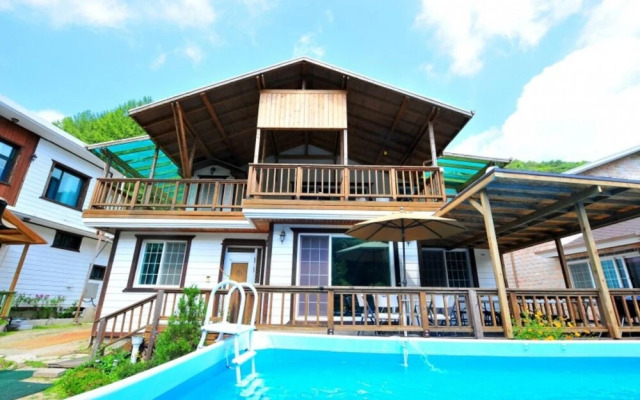 Gapyeong Top Pension