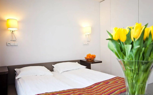 Platinum Apartments Aparthotel