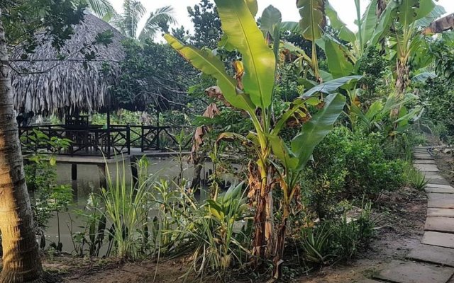 Peaceful Homestay in the Middle of Fruit Garden - Room With Public Restroom