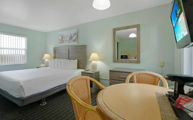 Ocean Court Beachfront Hotel