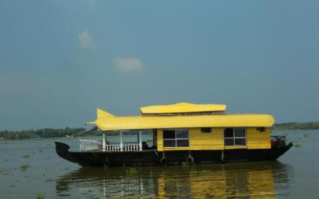 Sreekrishna Houseboat