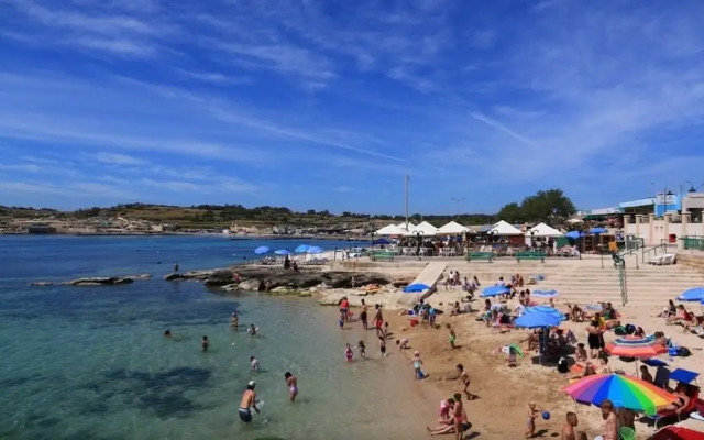 Sea View 2 Bed Apartment Close to Beach Hpi6768