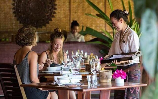 Mekong Cruises - The Luang Say Lodge & Cruises - Luang Prabang to Huay