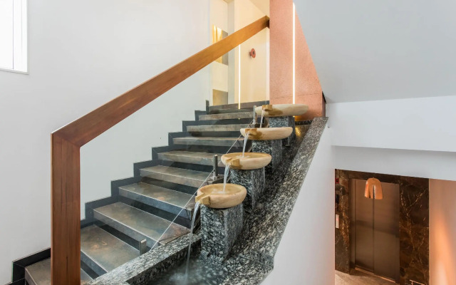 Capital O 16115 Hotel Solitaire