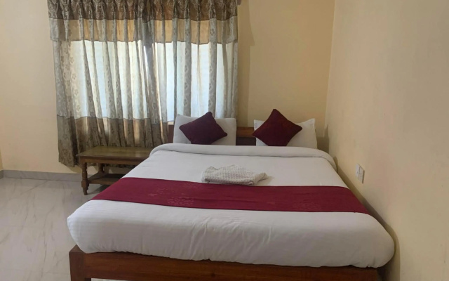 Hotel Peace Ganga Inn